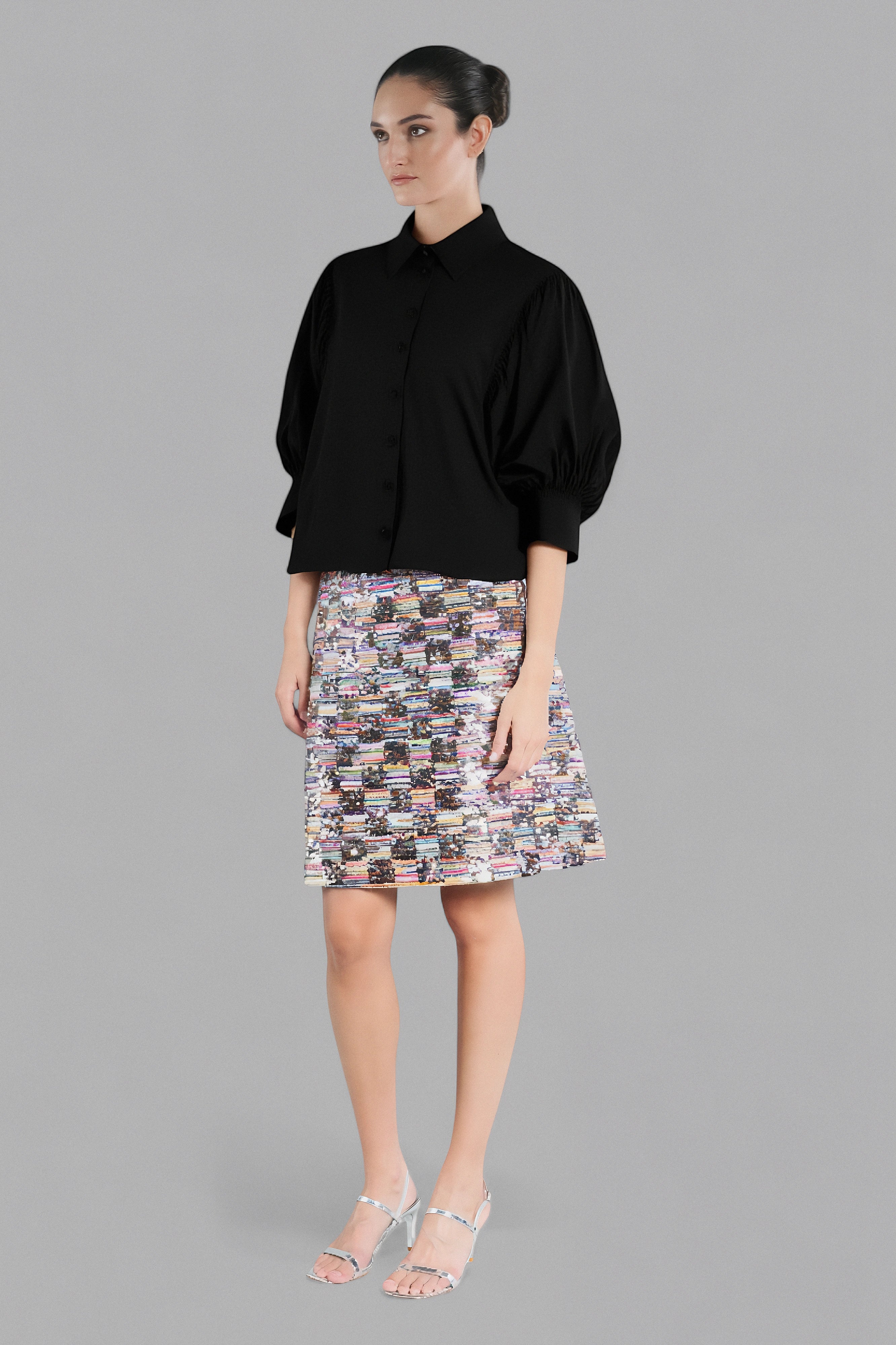 88B136-26 | Blouse. - Black
