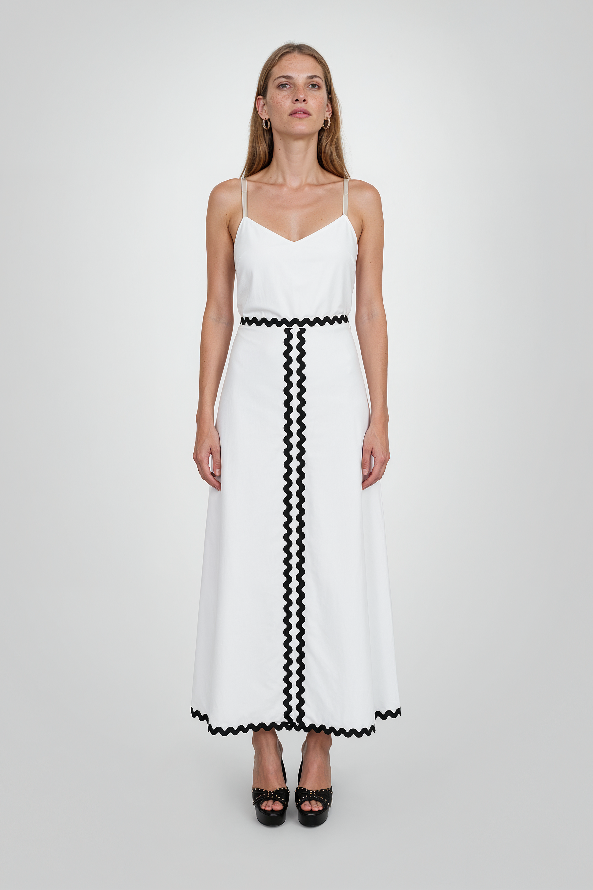 Ric-Rac Trimmed A-Line Maxi Skirt in White/Black